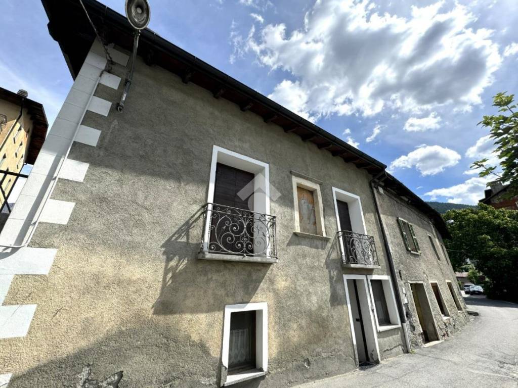 Bilocale via cincinnato, centro, bormio
