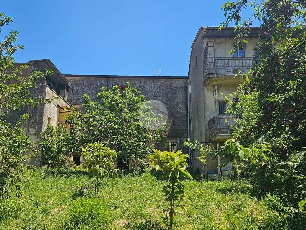 Terratetto unifamiliare via carrara, montesarchio