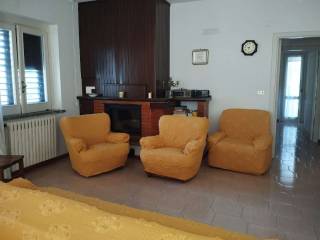 1663d3df-d558-4eb4-9597-90db8394c655