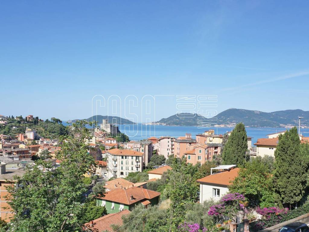 Terrazza con vista mare