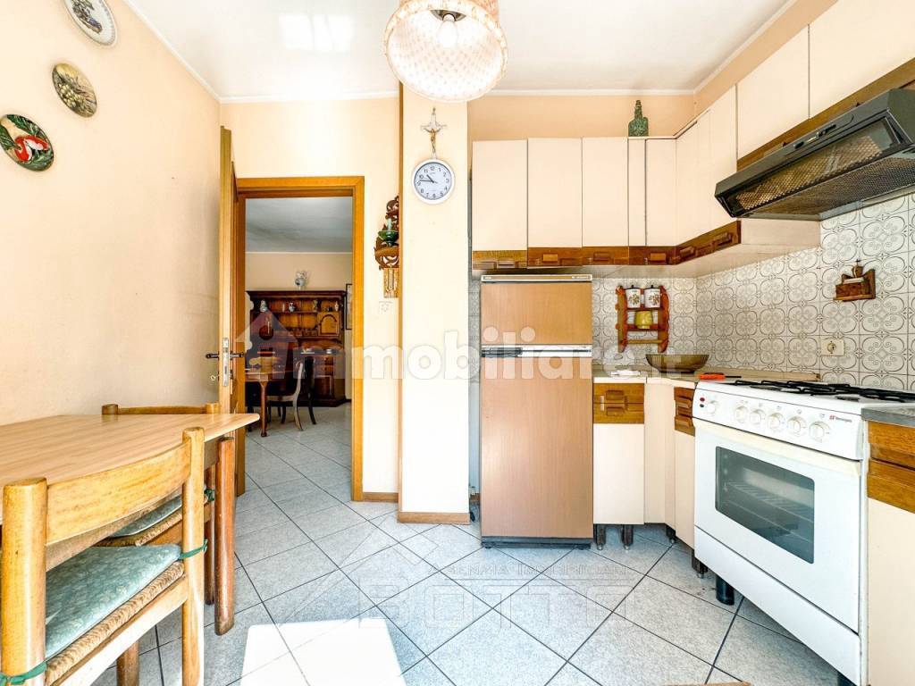 casa vendita bornate cucina4 wmk 0