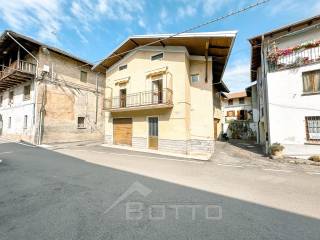 casa vendita bornate esterno wmk 0