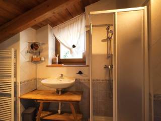 Ampio bagno 1° piano