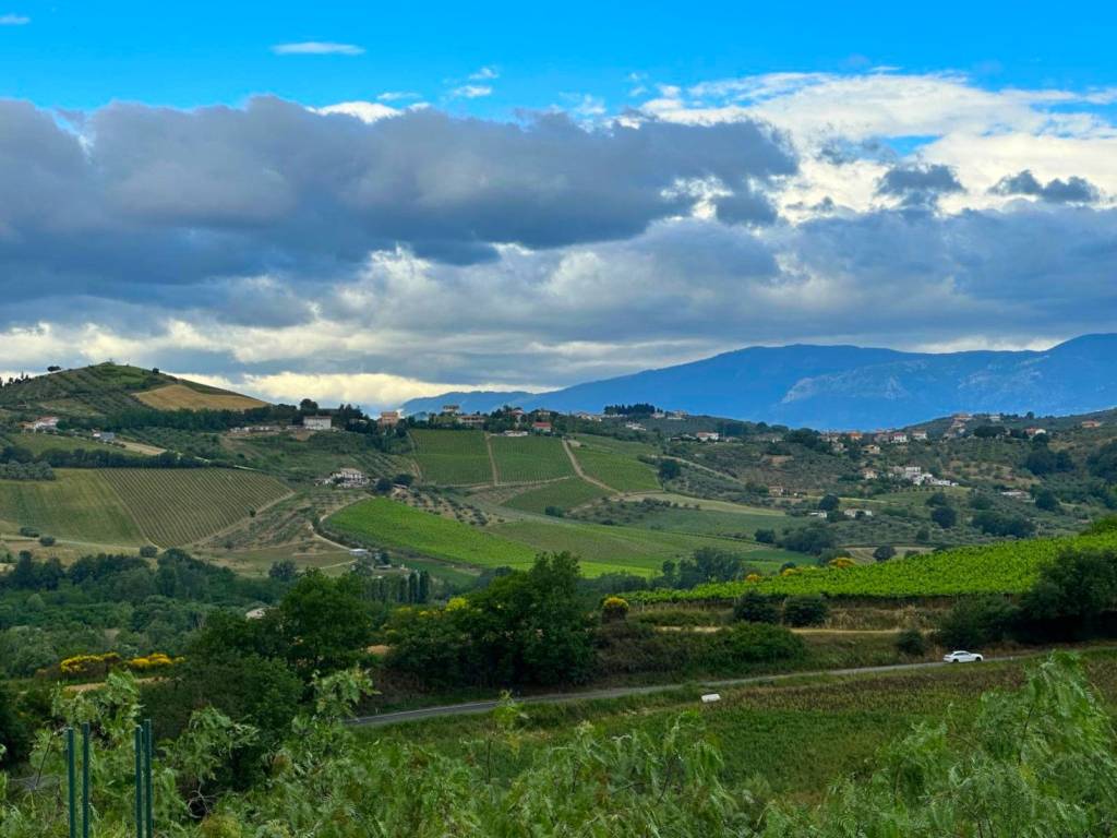 Magazzino - deposito via bajocco, città sant'angelo