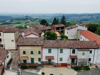 CASA IN FRAZIONE COLLINARE