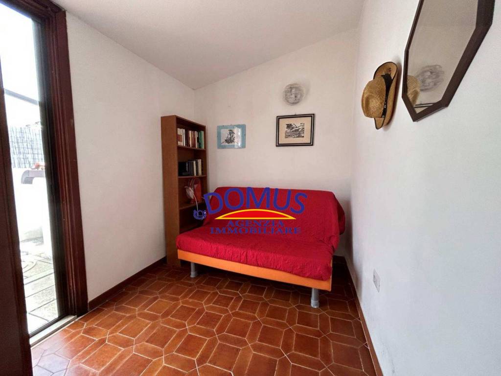 camera con divano letto matrimoniale