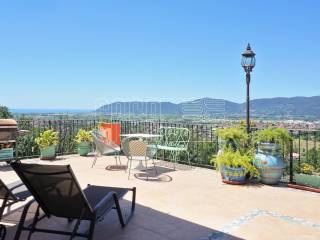 Terrazza con vista mare