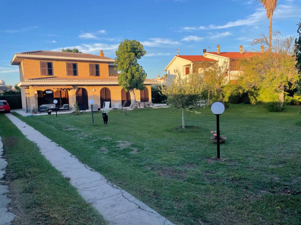 Appartamento in villa via dei vulcenti, marina velca, tarquinia