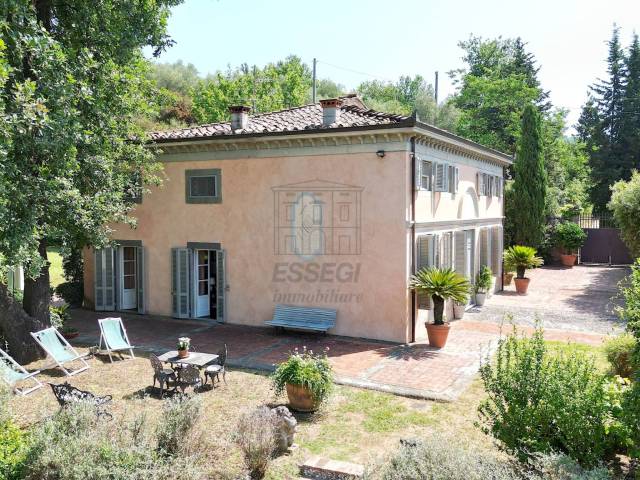 vendesi villa con piscina capannori luccaDJI_0956.