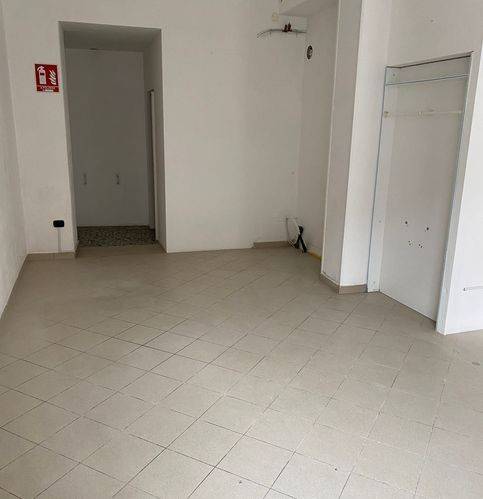 Locale commerciale via genova, spinetta marengo, alessandria