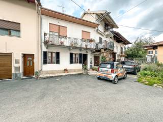 casa vendita cavallirio esterno