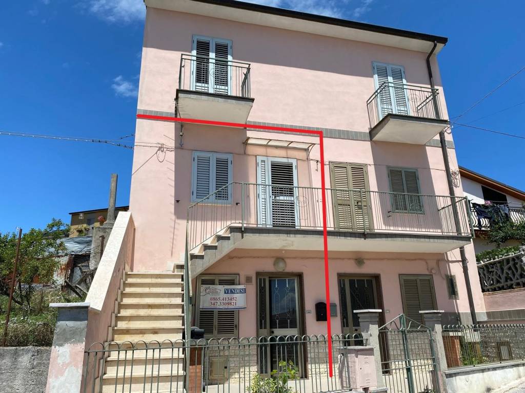 Trilocale buono stato, su più livelli, castelromano, isernia