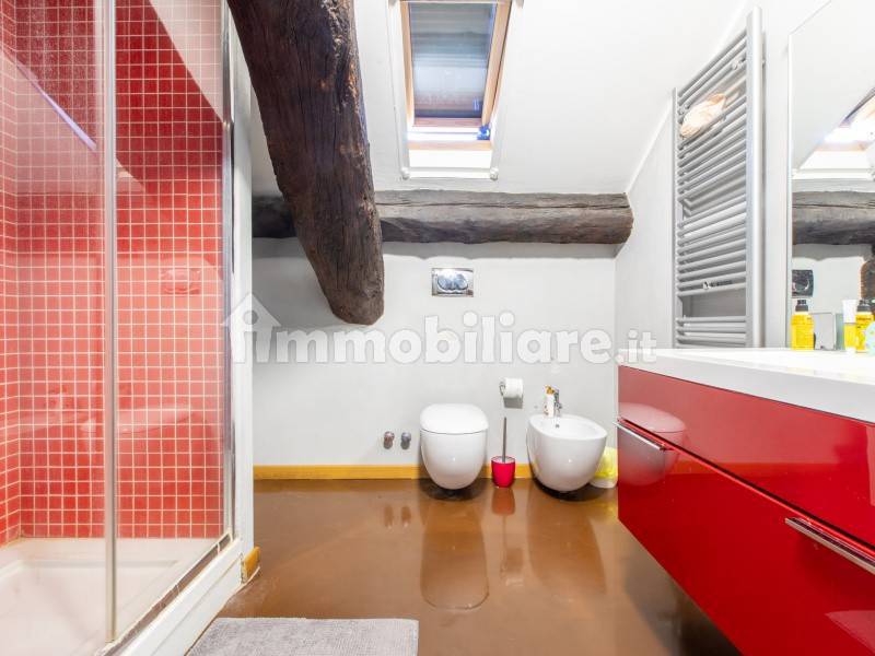 Loft in vendita a Milano - bagno 1