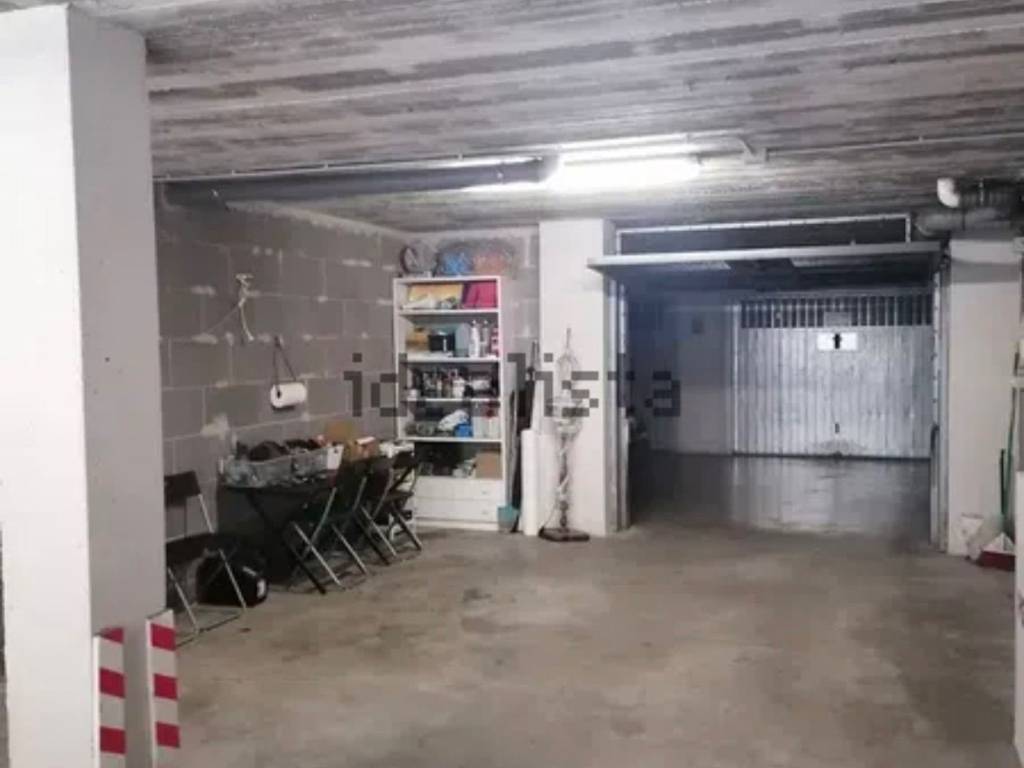 Garage - box via pietro della valle, ponte di mezzo - circondaria, firenze