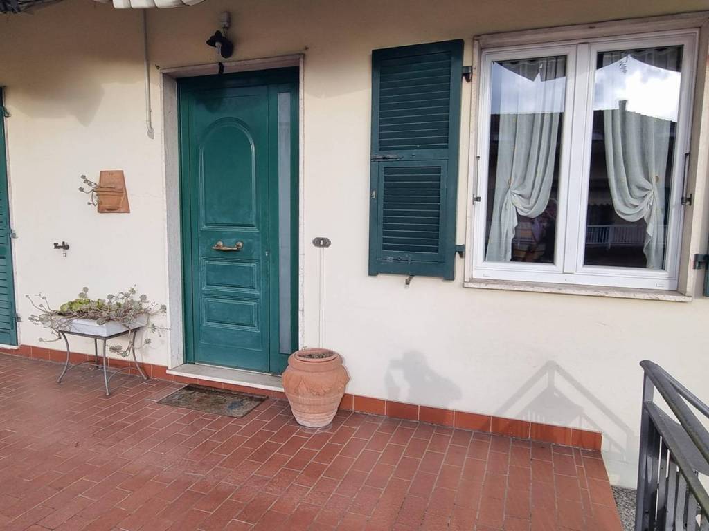 Villa a schiera 5 locali, buono stato, pallerone, aulla