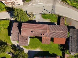 CASA, CORTE E RUSTICI