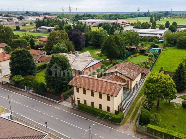 Villa Robecchetto con induno con giardino-40.jpg