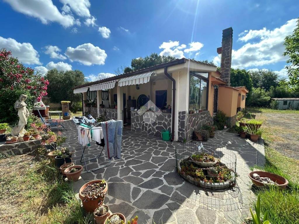 Villa unifamiliare via tesino, campo di carne - pantanelle, aprilia