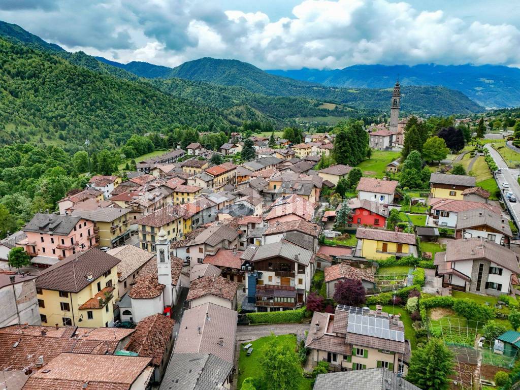 Villa Ristrutturata con Giardino