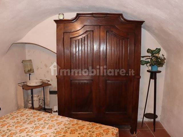 Dolceacqua liguria apartment for sale le 45054 113