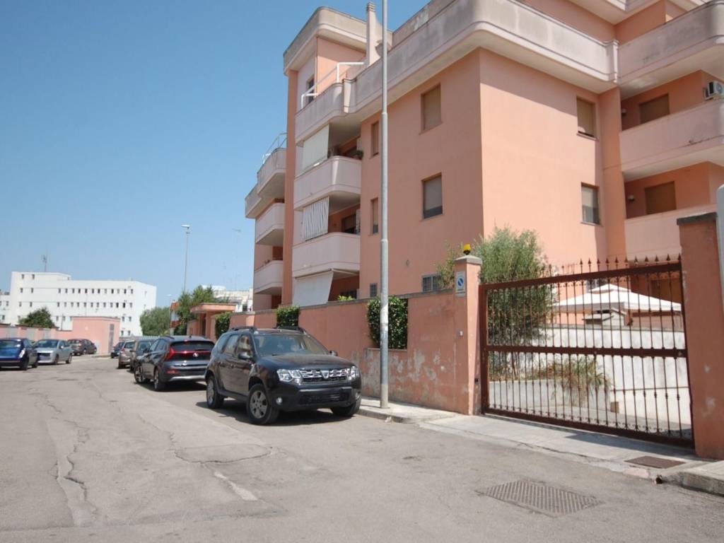 Appartamento via dante de blasi,   31b, rudiae - casermette, lecce