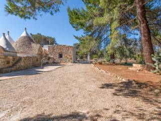 Trullo with pool