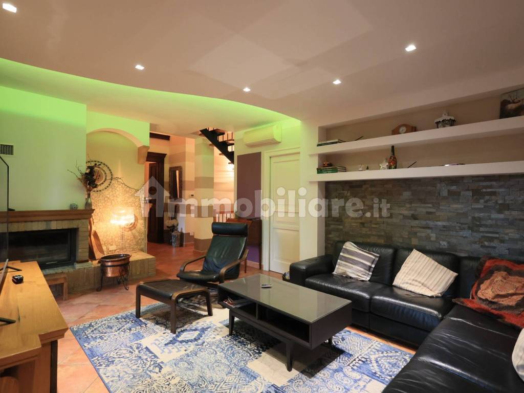 Salone