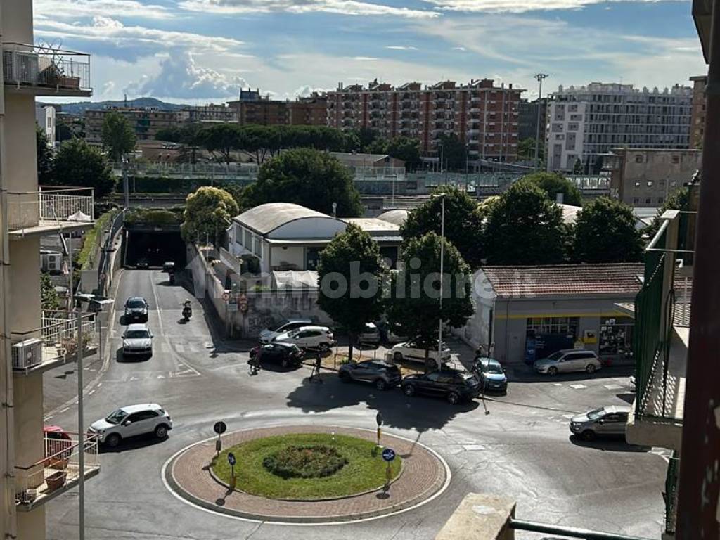 Vendita Appartamento Firenze. Trilocale in via Santo Stefano in Pane