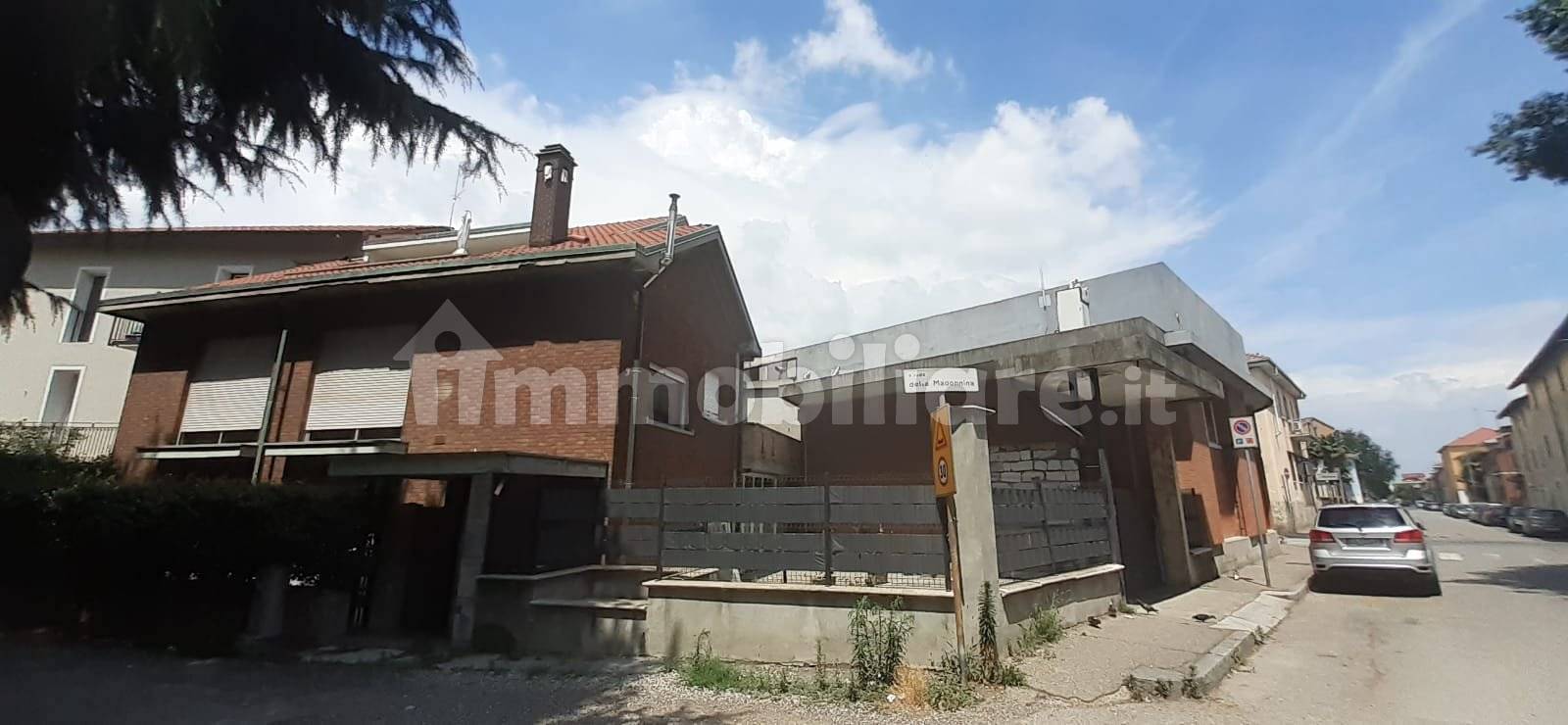 Villa in vendita a Novara