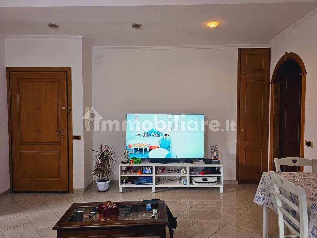 Vendita Appartamento San Cesareo. Bilocale in via Monte di Casa 12. Ottimo  stato, secondo piano, con terrazza, riscaldamento autonomo, rif. 113040735