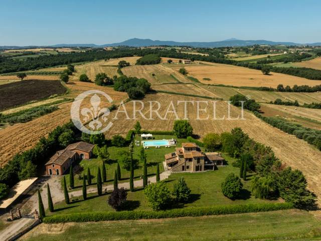 Lago Trasimeno villa moderna con piscina