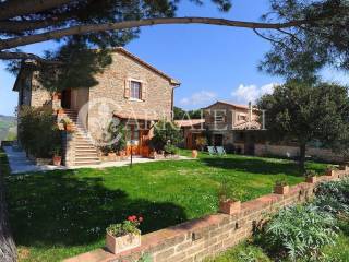 Meraviglioso Casale con piscina a Semproniano