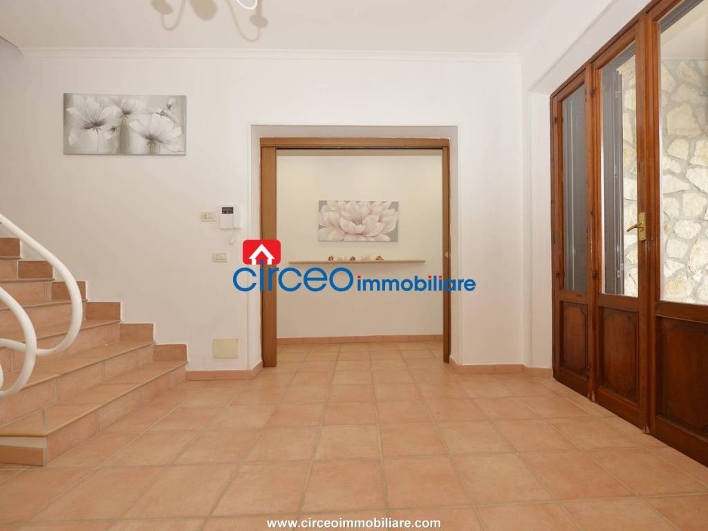 Disimpegno primo piano