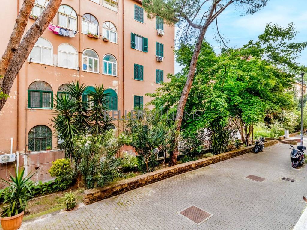 Vendita Appartamento Roma. Monolocale in via Monte Severo 4. Da
