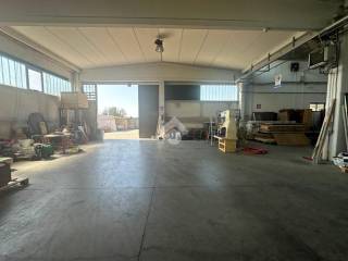 INTERNO