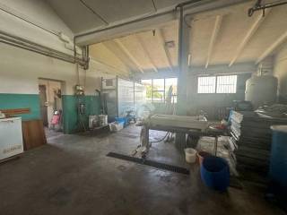 INTERNO