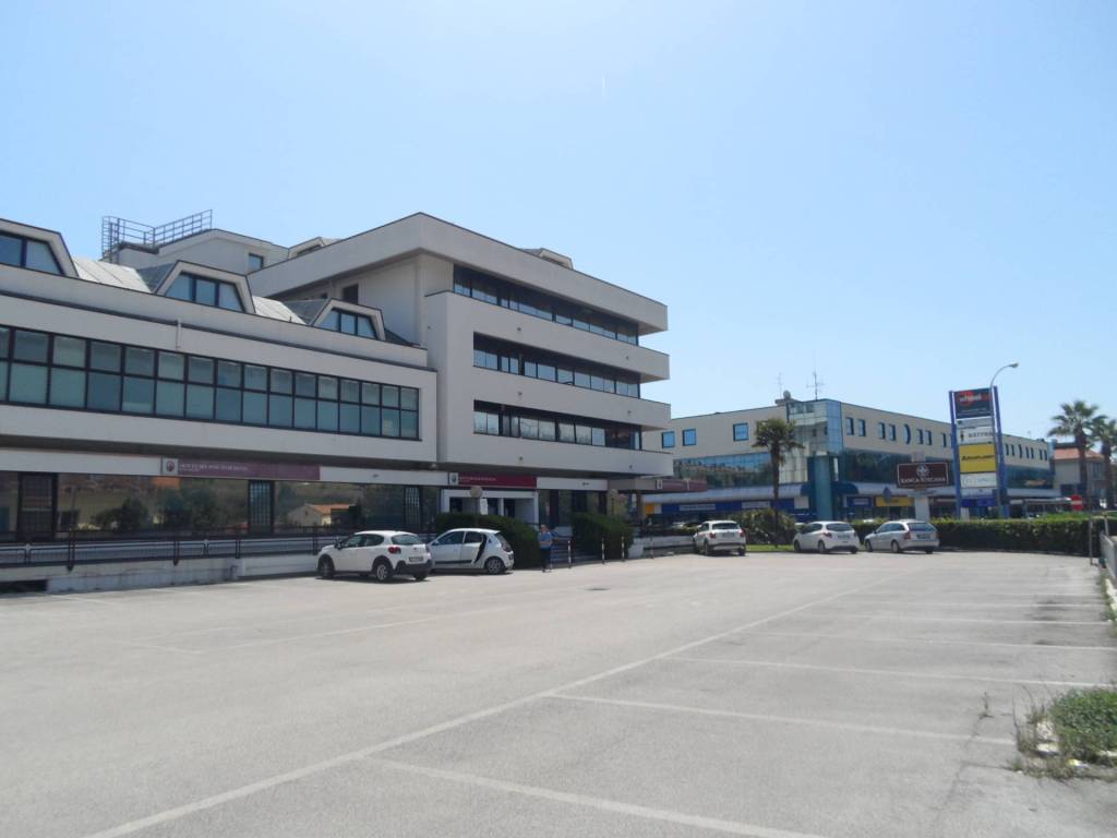 Ufficio - studio via enrico mattei 1, porto d'ascoli, san benedetto del tronto