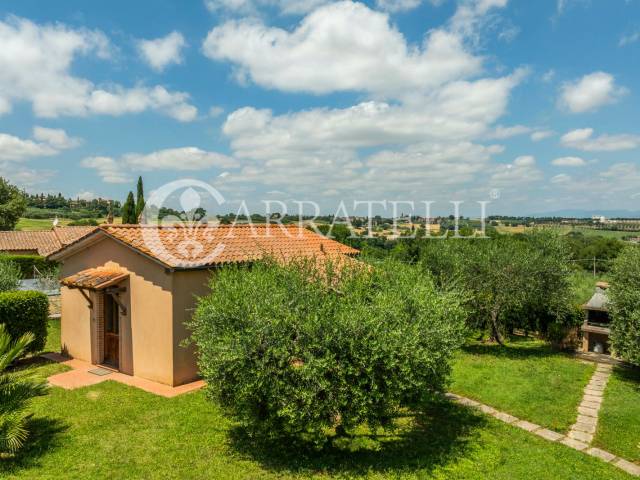 Castiglione del Lago villa con piscina e residence