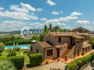 Castiglione del Lago villa con piscina e residence