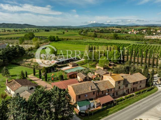 Castiglione del Lago ville con piscina e terreno