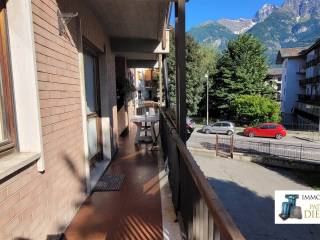 Alloggio-aosta-centro-3-camere-abitabile-garage-ar