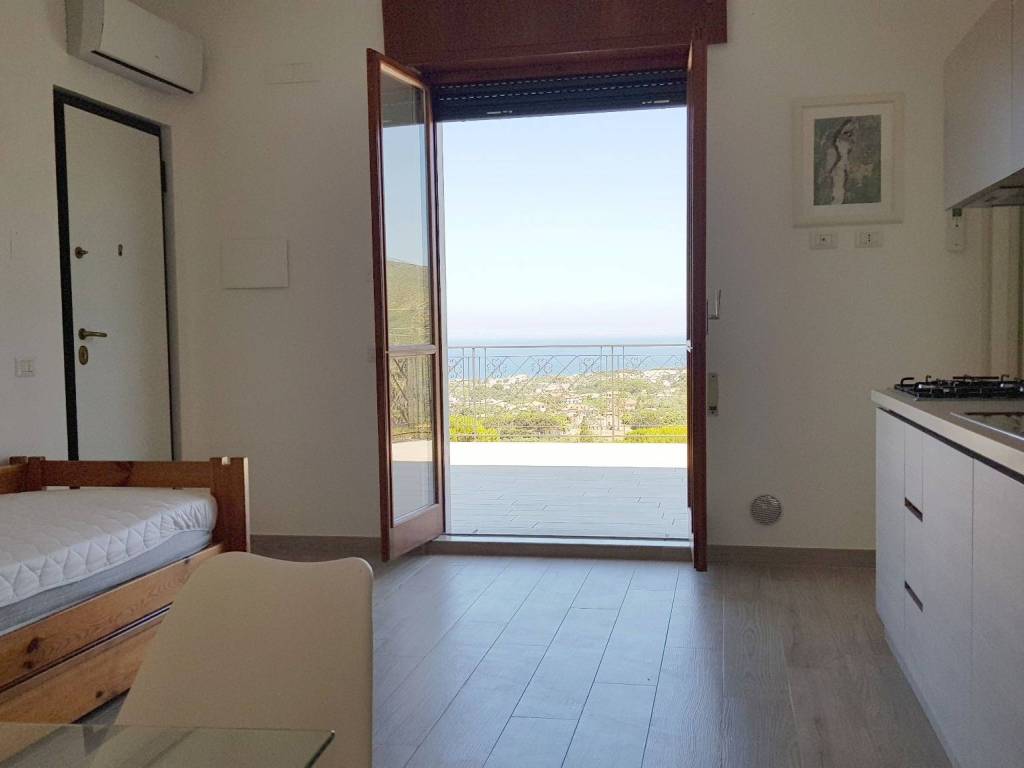 soggiorno/angolo cottura