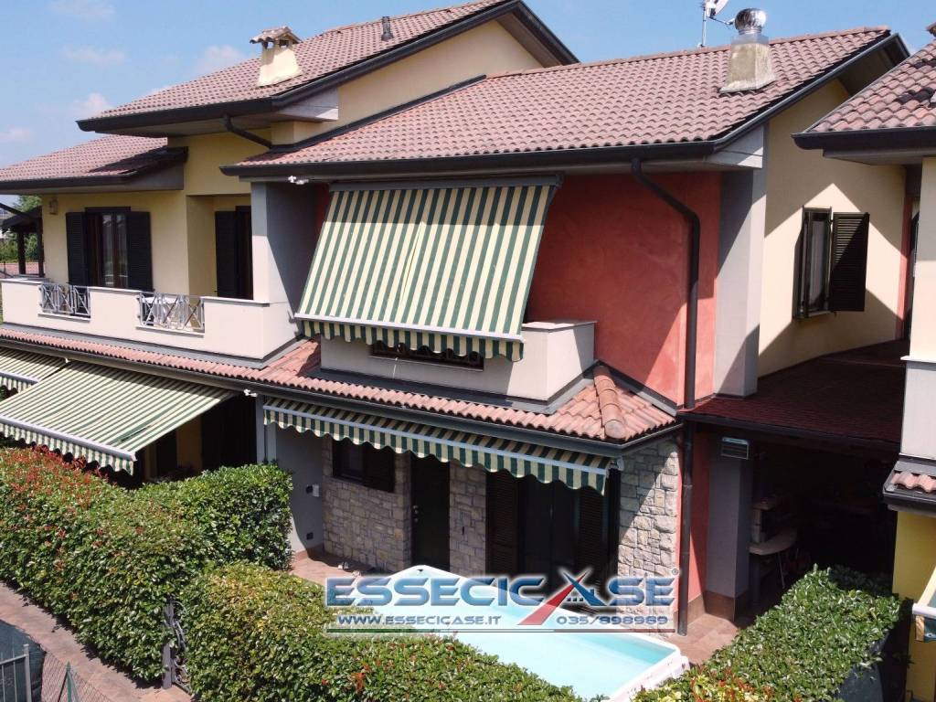 Villa a schiera via prealpi orobie 32, cologno al serio
