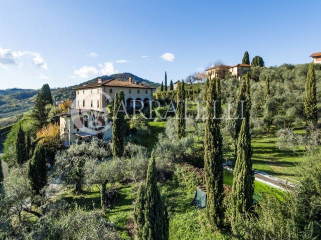 Villa storica con piscina e parco - Lucca (65).jpg