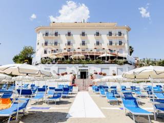 Esclusivo Hotel fronte mare a Formia, Lazio