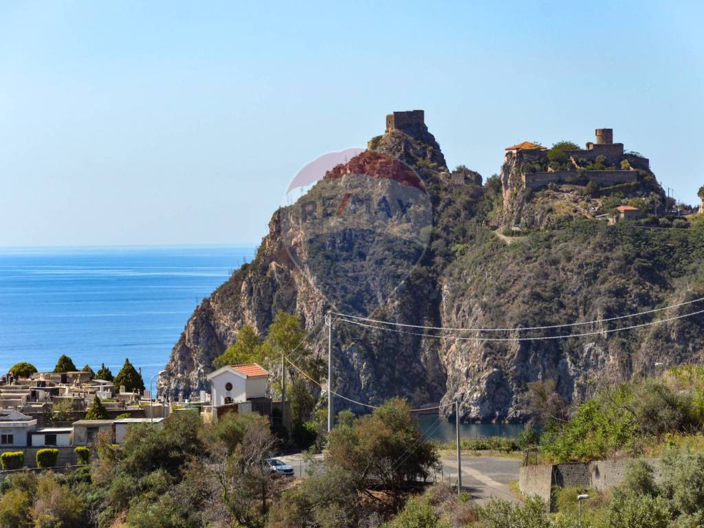 Terreno edificabile via saitta 1, sant'alessio siculo