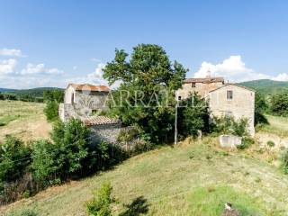 Bellissimo casolare tipico delle Crete Senesi001.j