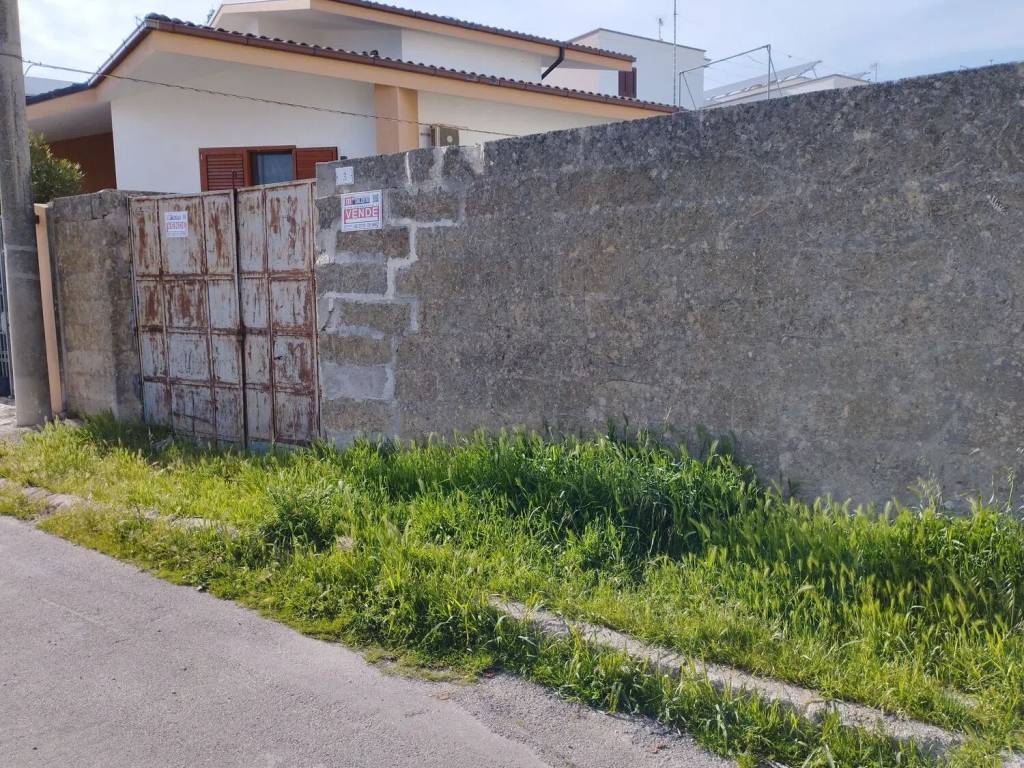 Terreno non edificabile via levi - civita san c., centro, tricase