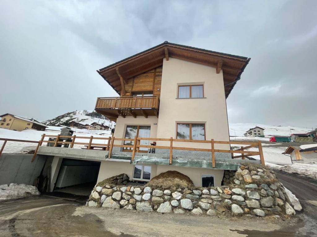 Palazzo - edificio via deli crosceta, livigno