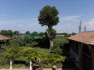 ESTERNO